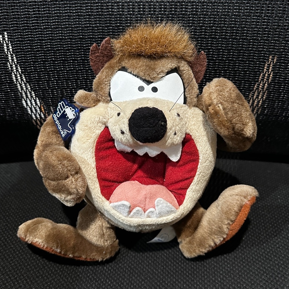 Looney Tunes Plushie (Tasmanian Devil)
